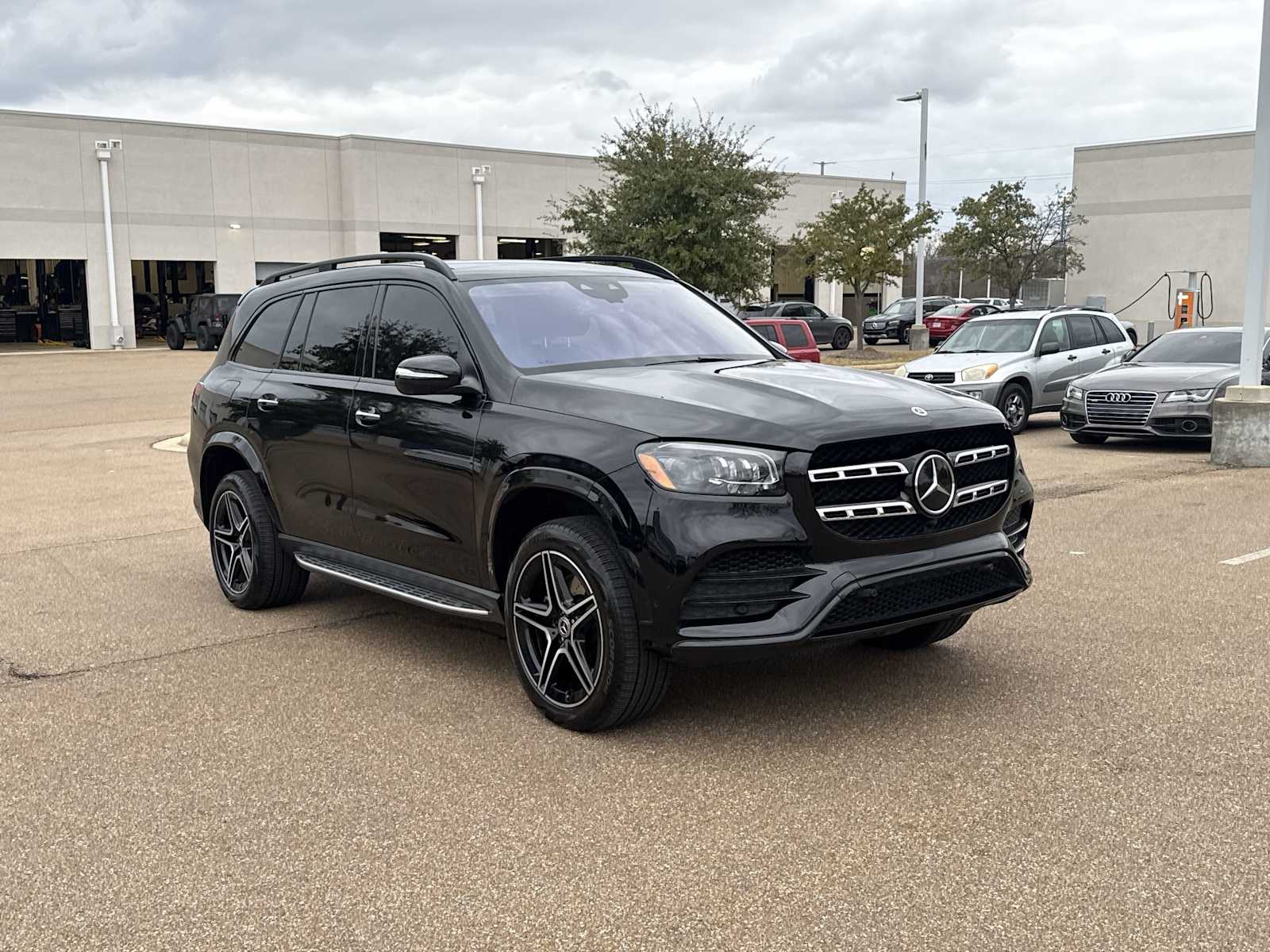 Thumbnail: 2023 Mercedes-Benz GLS - 8