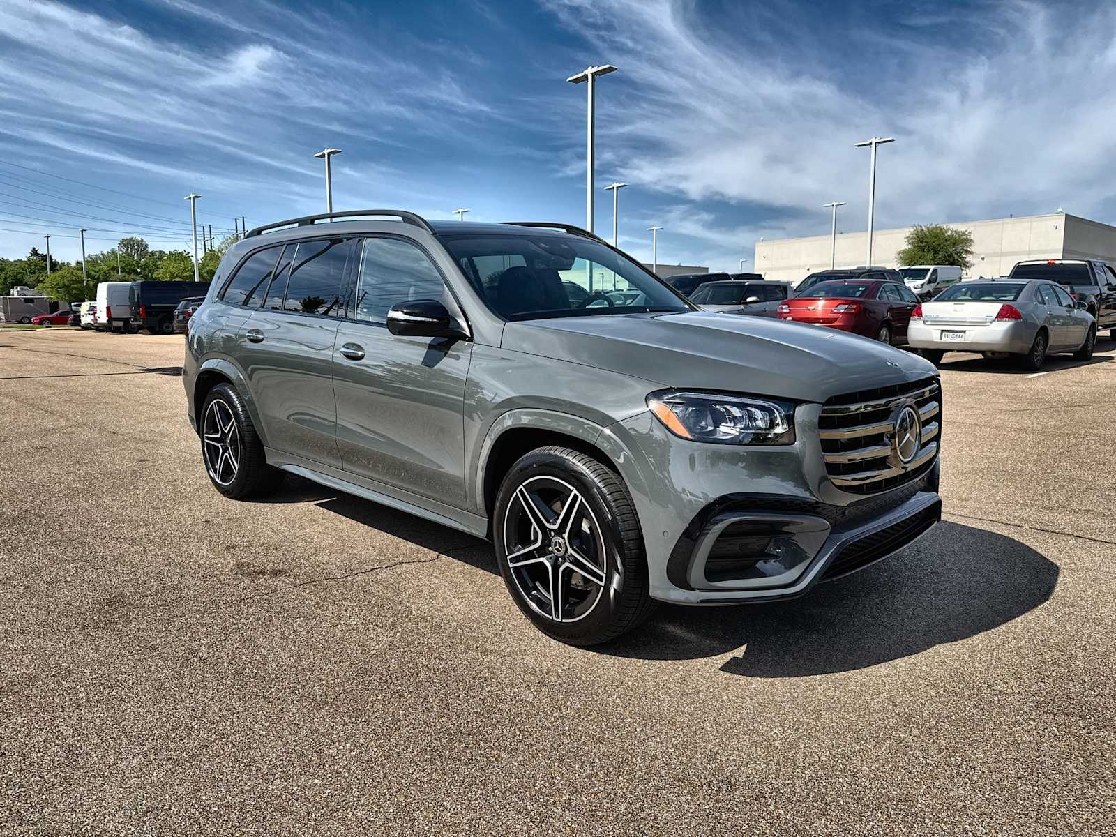Thumbnail: 2026 Mercedes-Benz GLS - 11