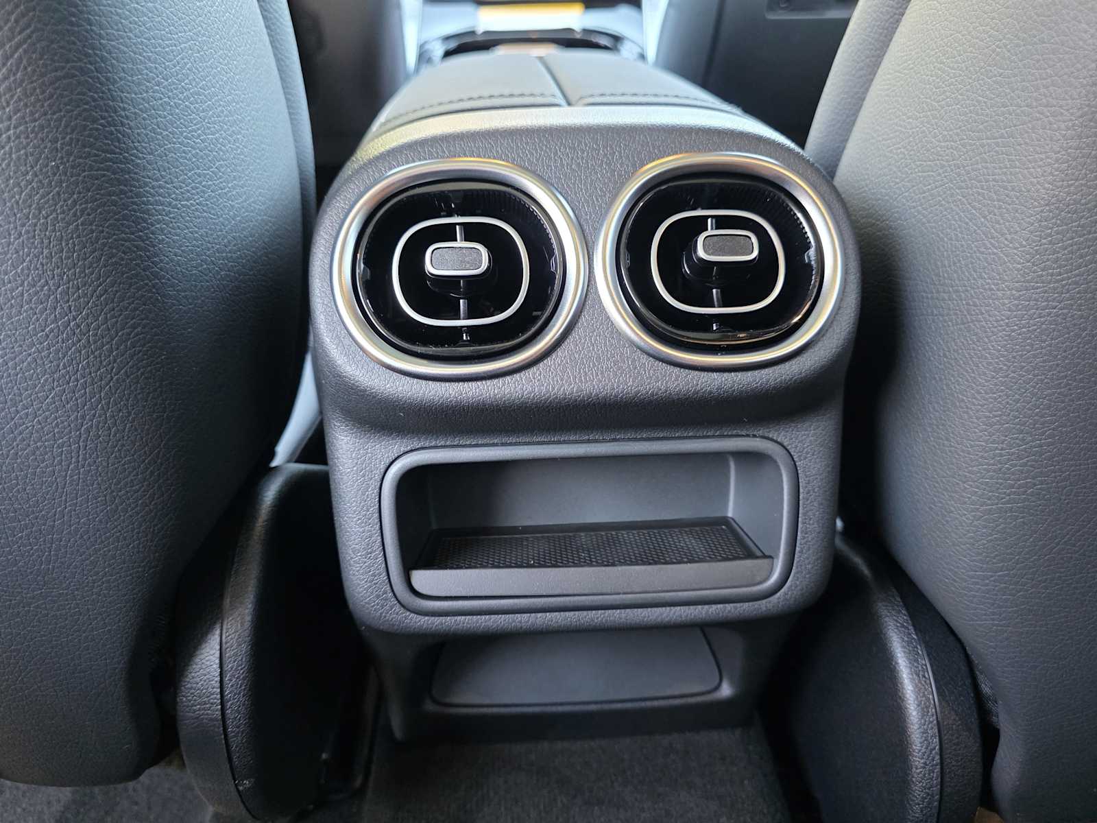 Thumbnail: 2026 Mercedes-Benz GLC - 15