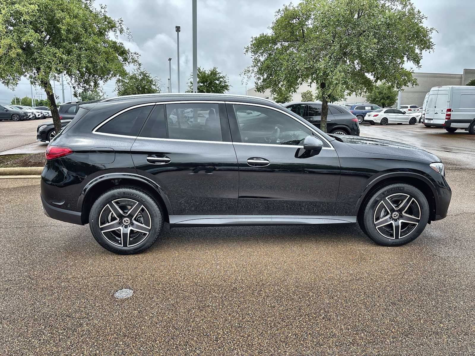 Thumbnail: 2026 Mercedes-Benz GLC - 10