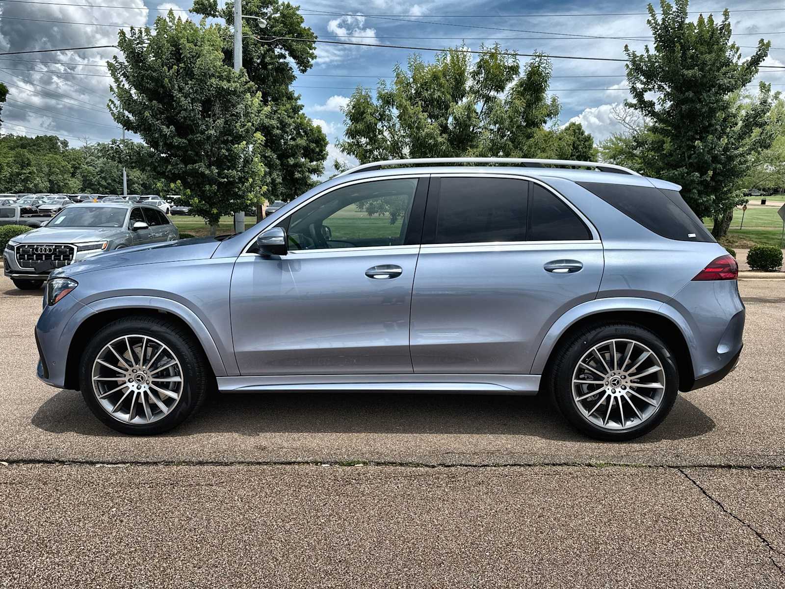 Thumbnail: 2026 Mercedes-Benz GLE - 5