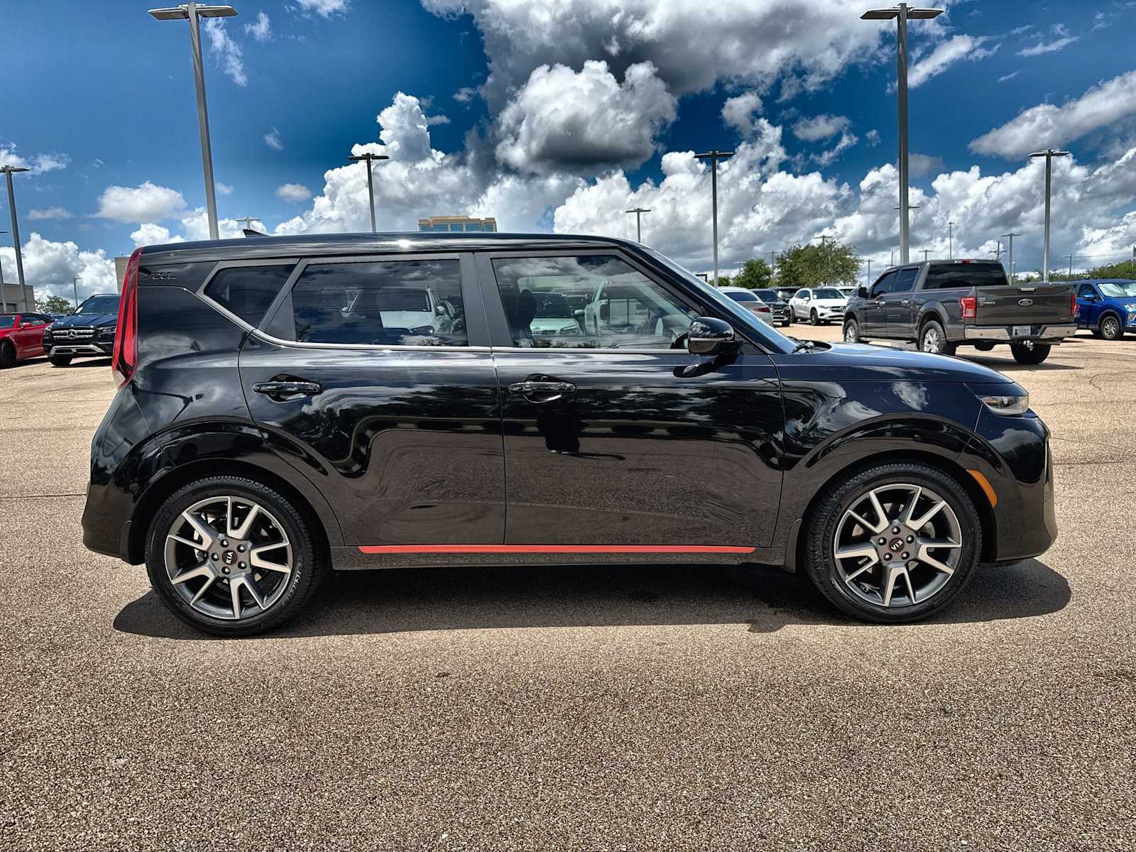 Thumbnail: 2020 Kia Soul - 10