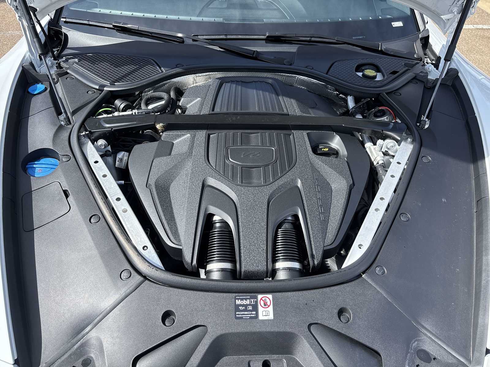 Thumbnail: 2025 Porsche Panamera - 17