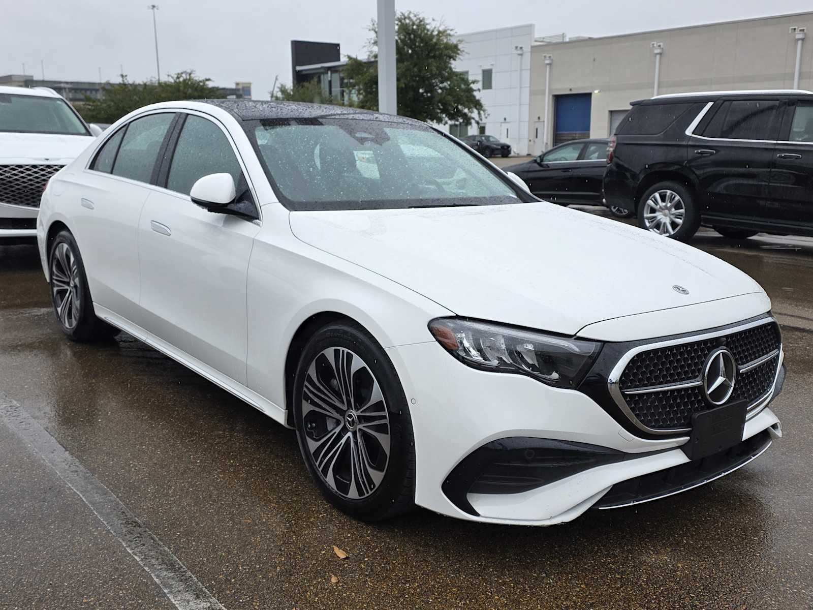 Thumbnail: 2025 Mercedes-Benz E-Class - 3