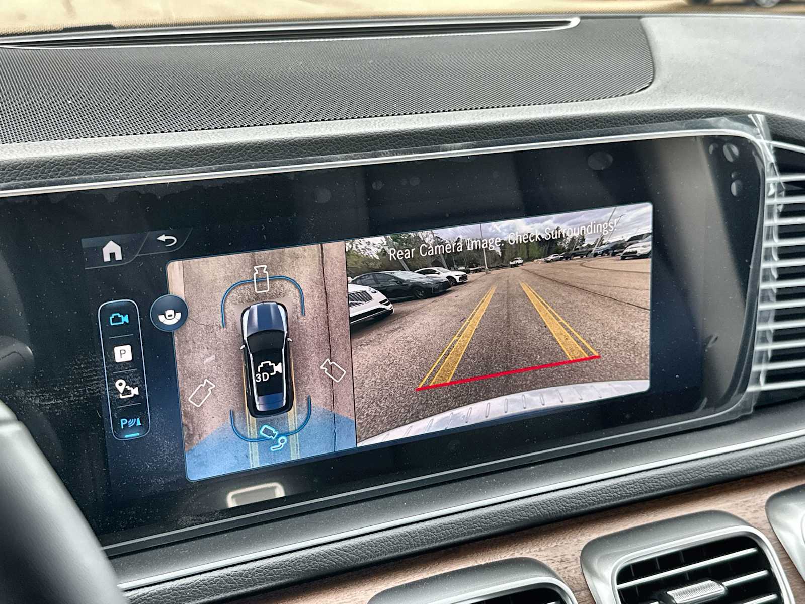 Thumbnail: 2026 Mercedes-Benz GLE - 27