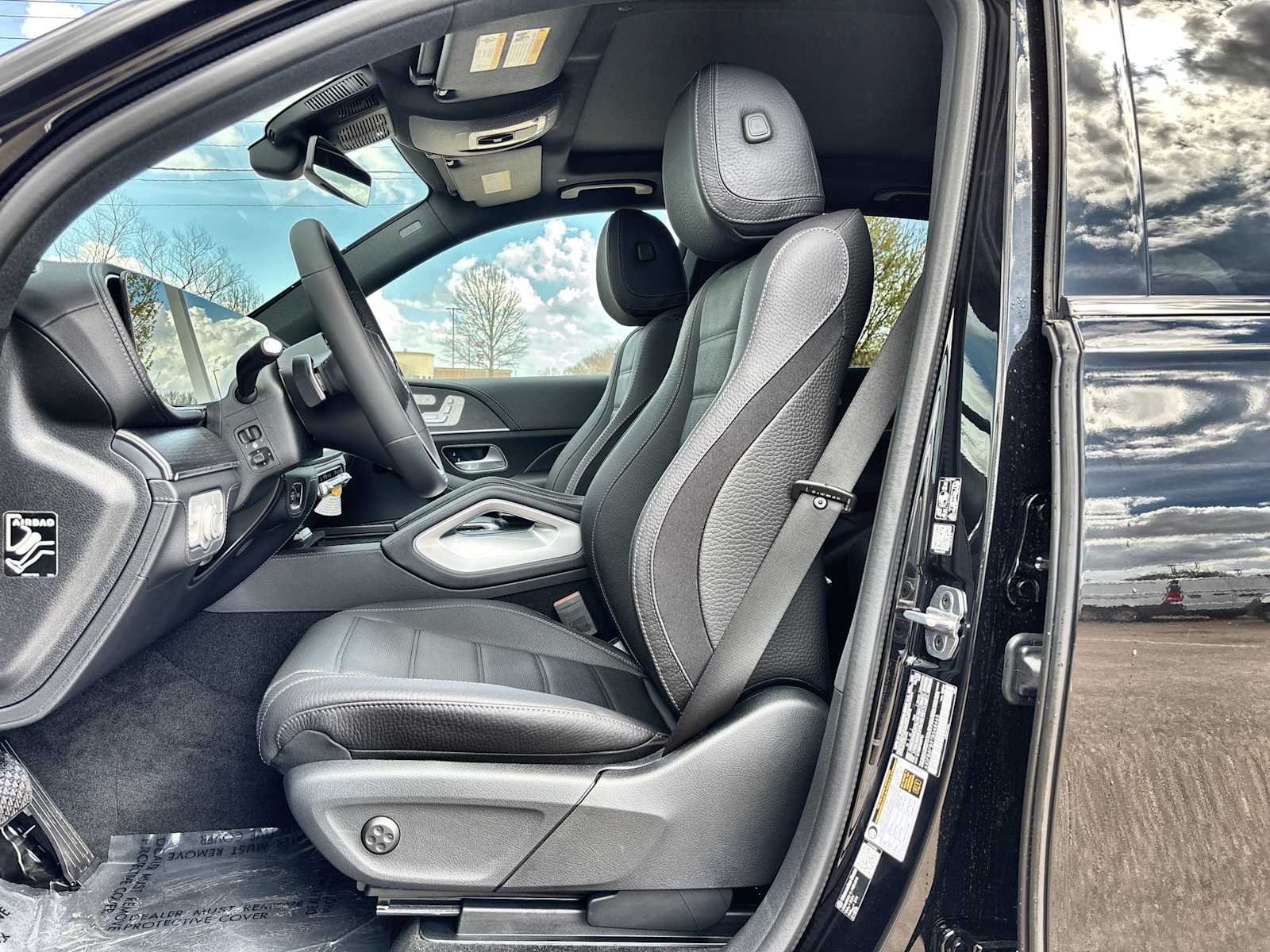 Thumbnail: 2026 Mercedes-Benz GLE - 3