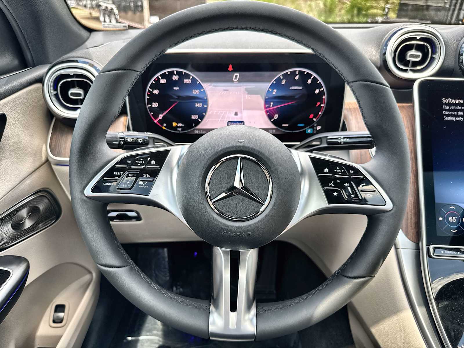 Thumbnail: 2026 Mercedes-Benz GLC - 21