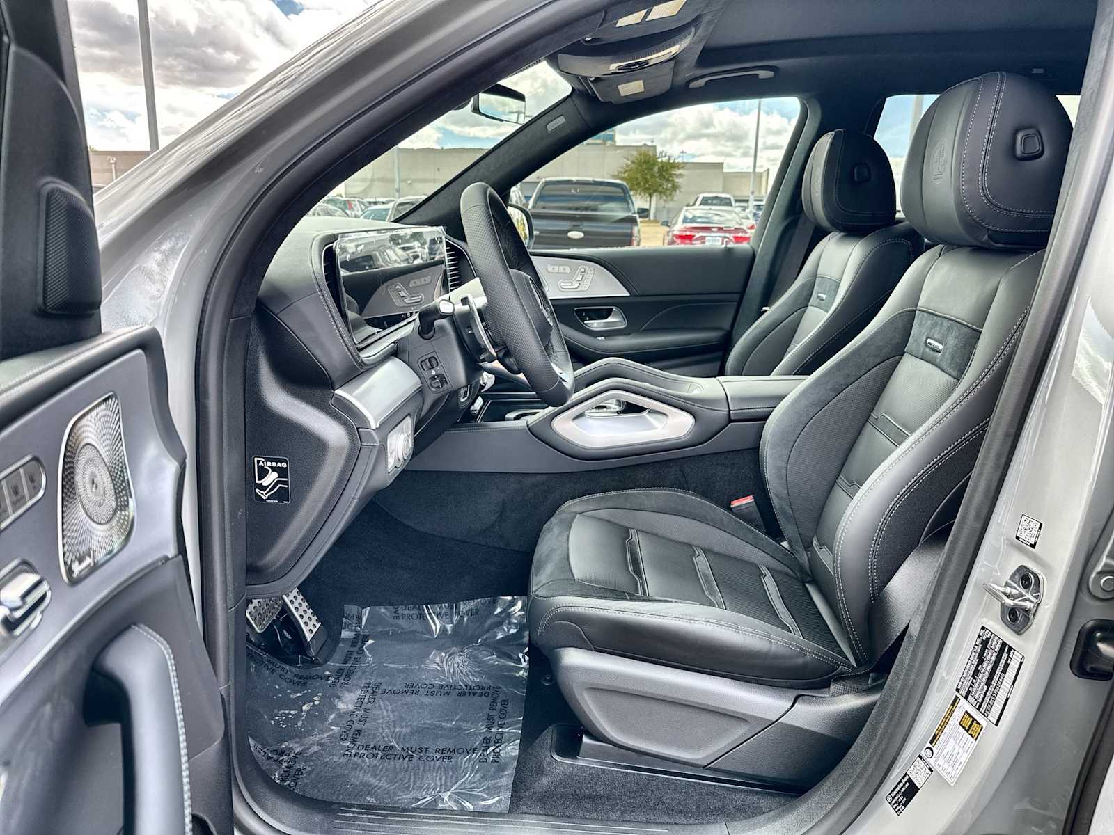 Thumbnail: 2026 Mercedes-Benz GL-Class - 2