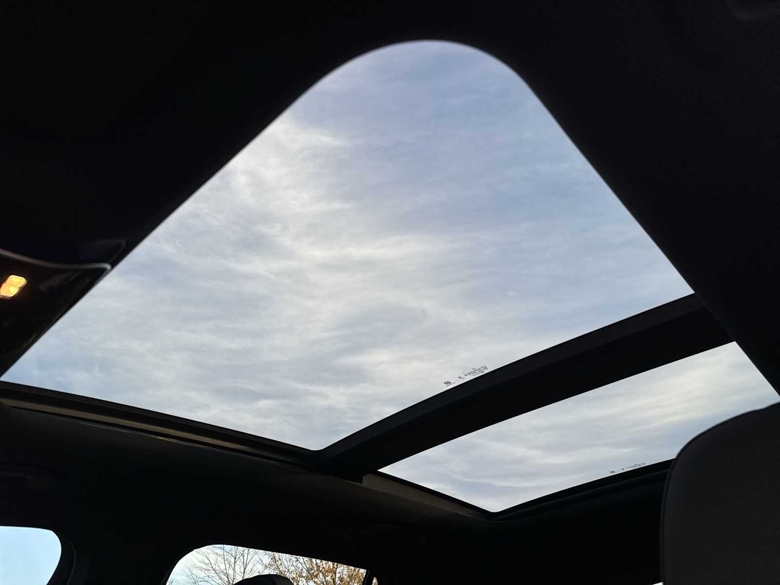 Thumbnail: 2026 Mercedes-Benz GLC - 17