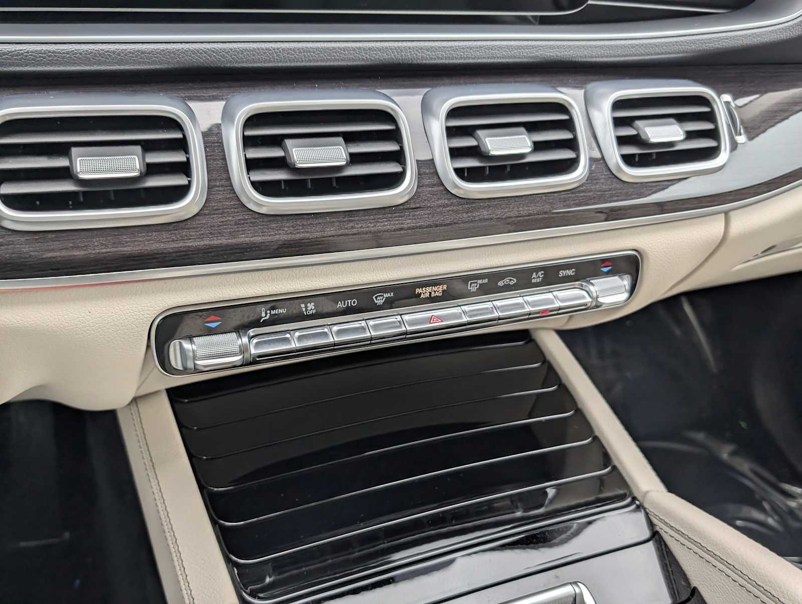 Thumbnail: 2023 Mercedes-Benz GLE - 16