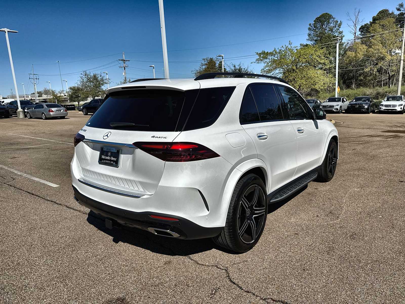 Thumbnail: 2026 Mercedes-Benz GLE - 8