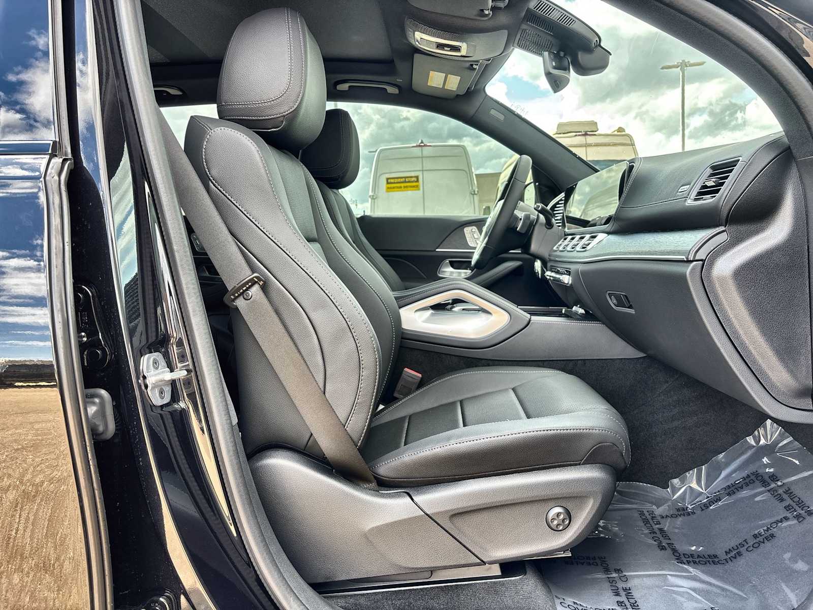 Thumbnail: 2026 Mercedes-Benz GLE - 9