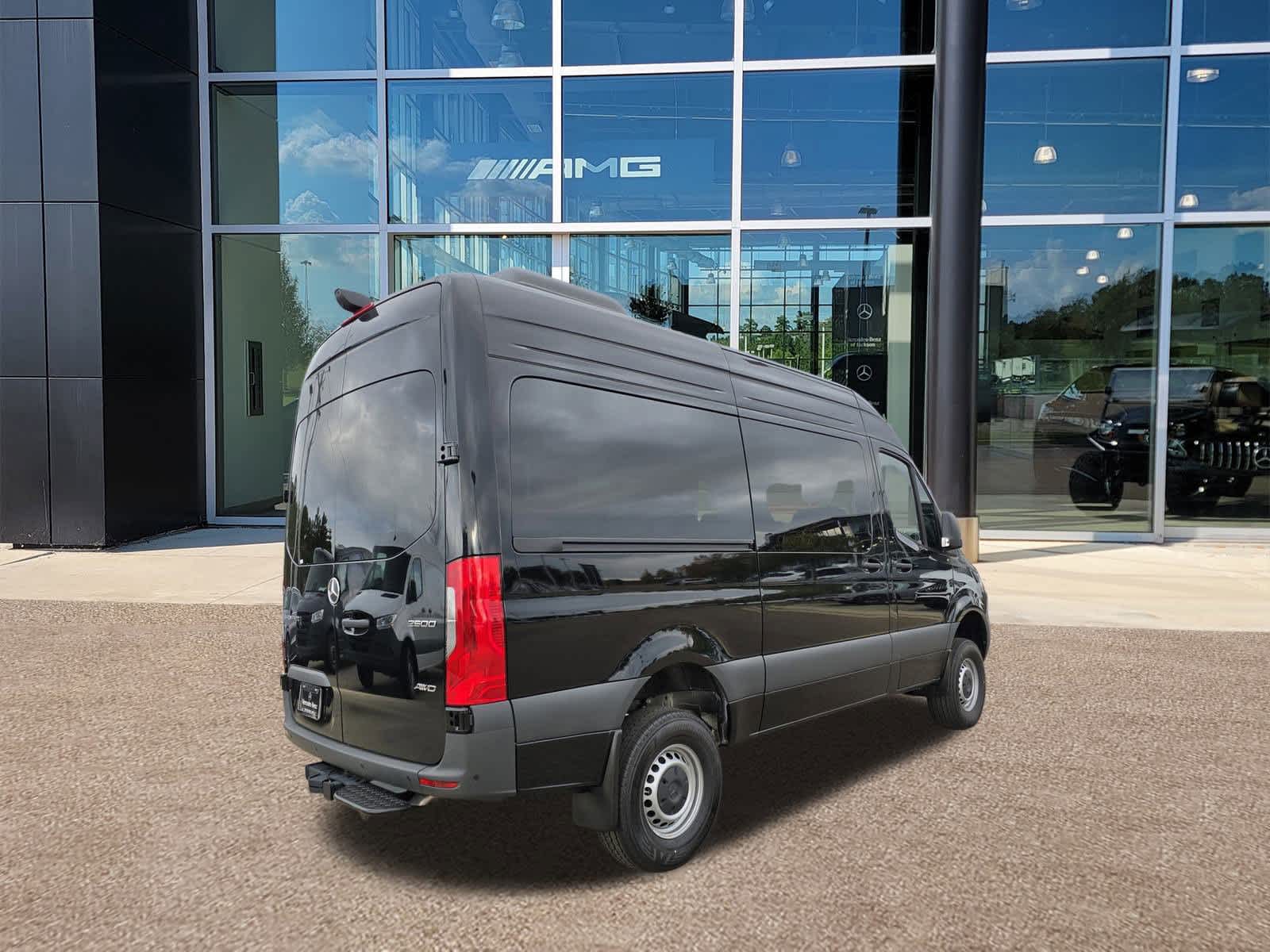 Thumbnail: 2026 Mercedes-Benz Sprinter - 6