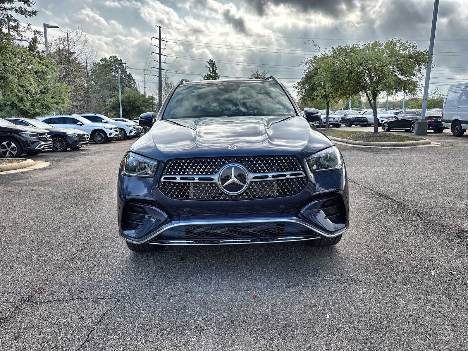 Thumbnail: 2026 Mercedes-Benz GLE - 12