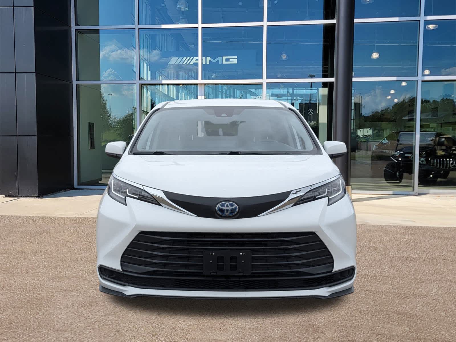 Thumbnail: 2021 Toyota Sienna - 2