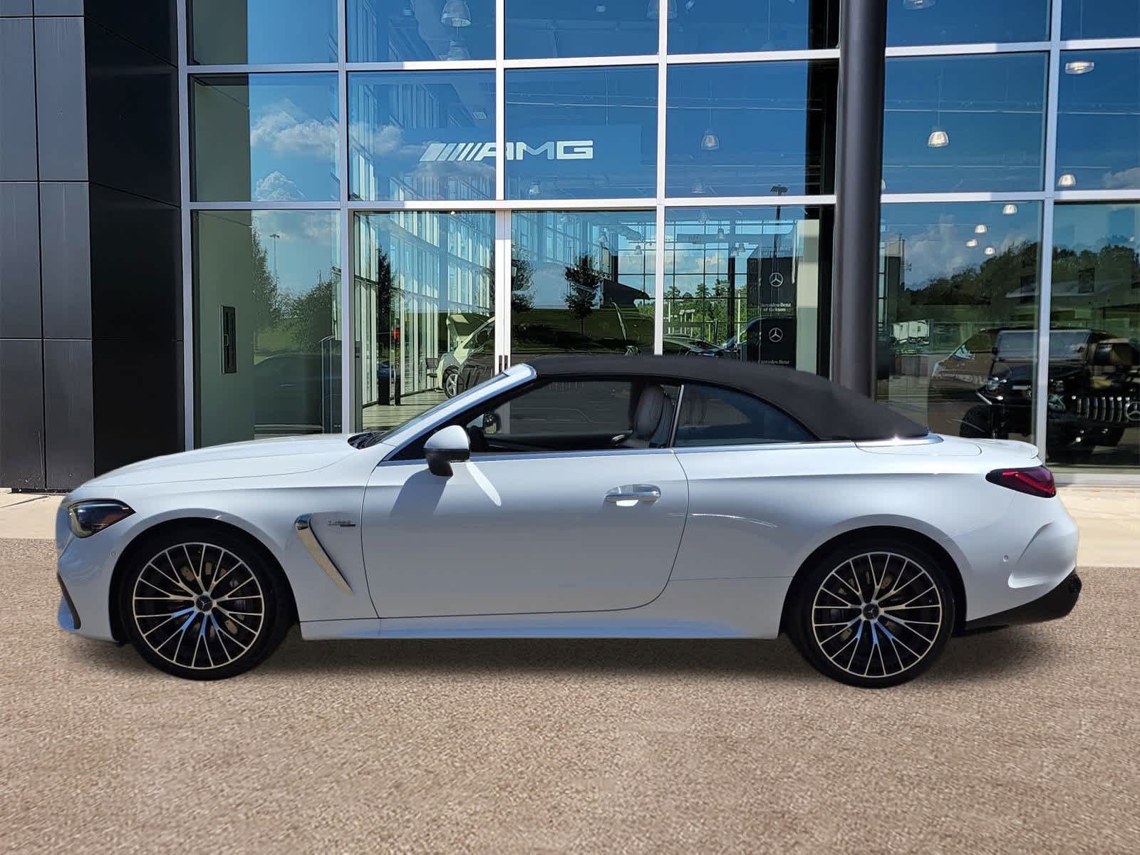 Thumbnail: 2026 Mercedes-Benz CLE - 4