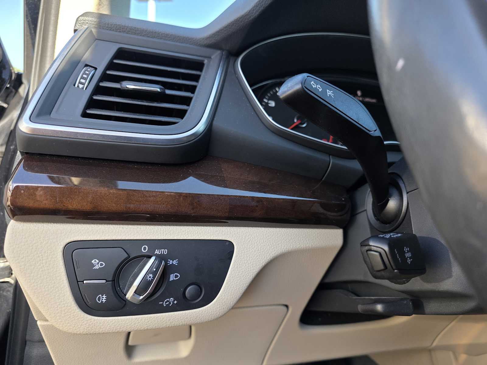 Thumbnail: 2020 Audi Q5 - 17