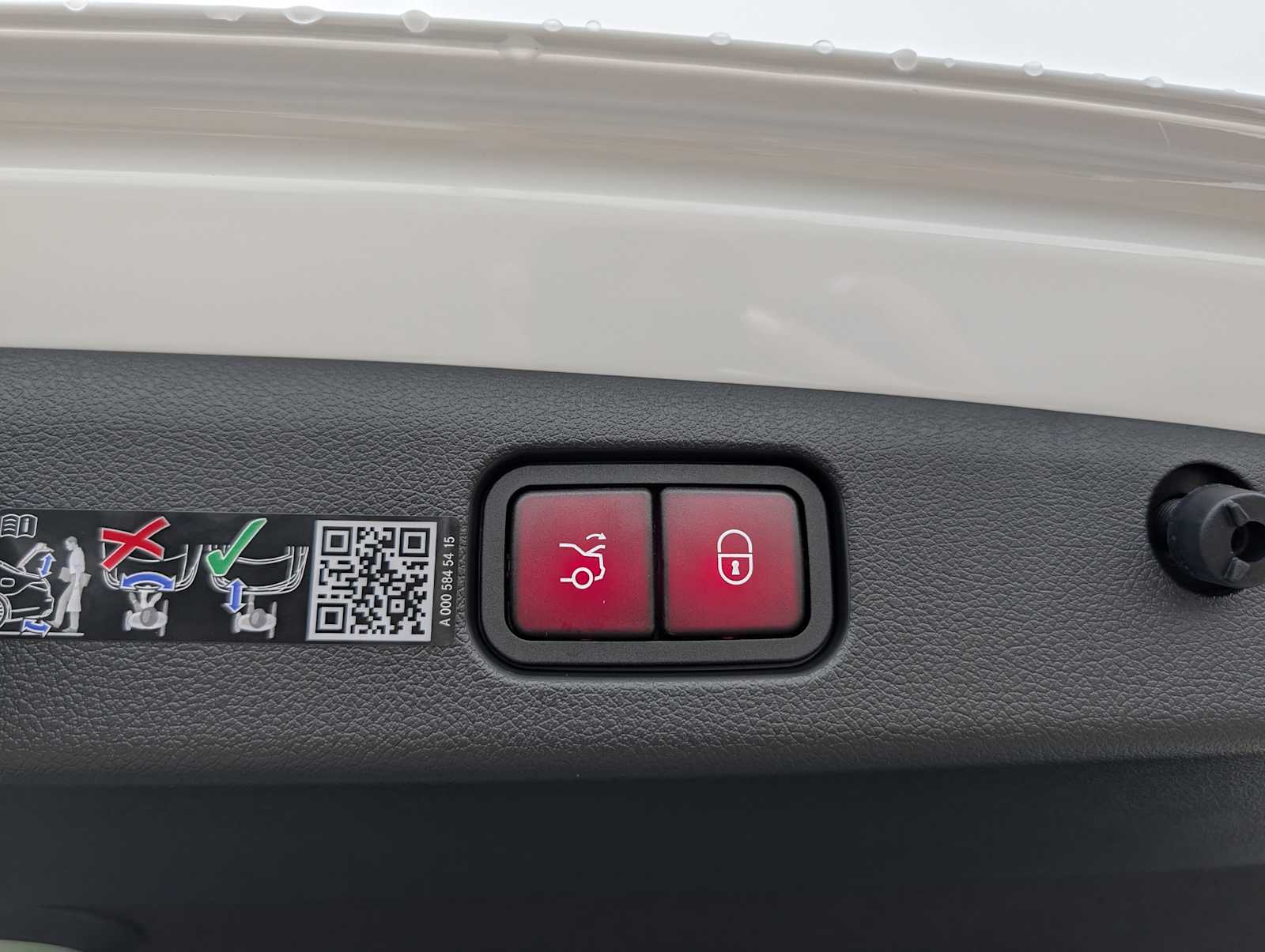 Thumbnail: 2026 Mercedes-Benz E-Class - 24