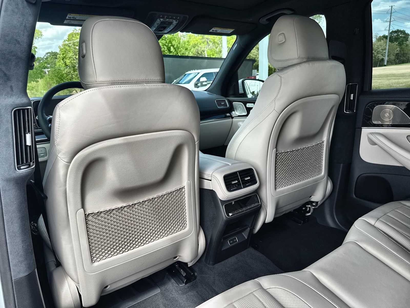 Thumbnail: 2026 Mercedes-Benz GL-Class - 18