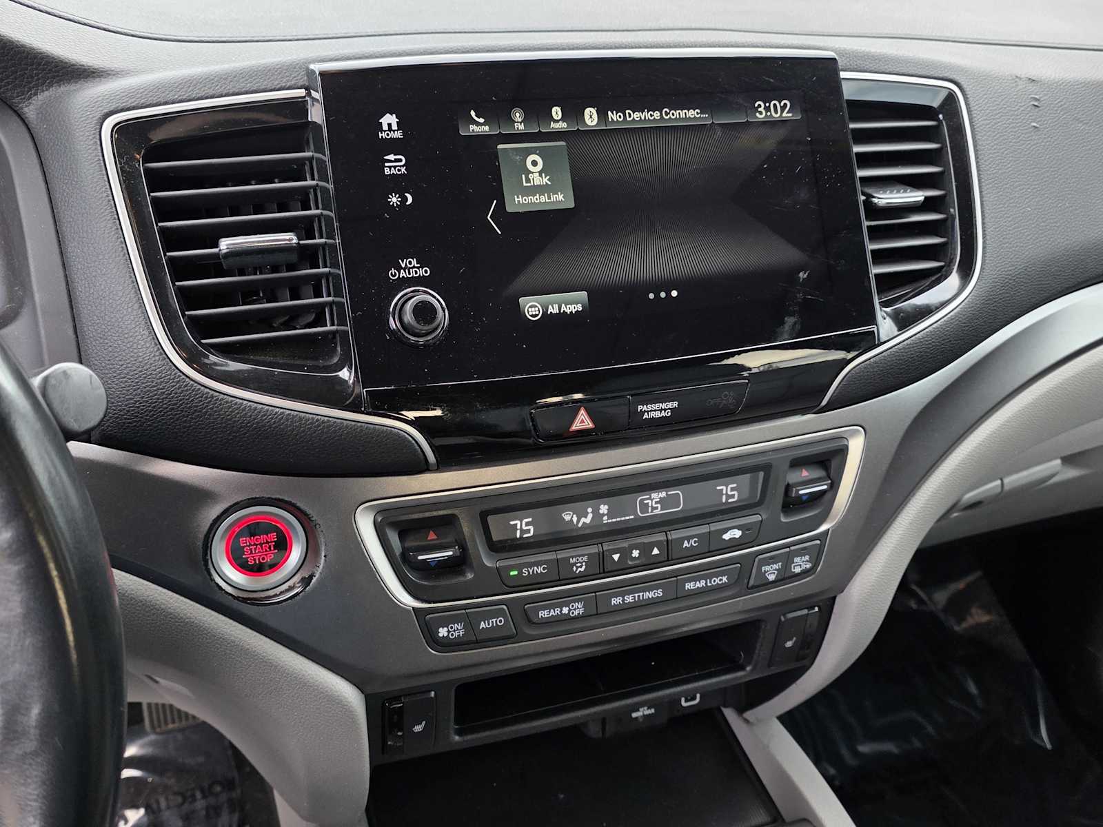 Thumbnail: 2019 Honda Pilot - 9