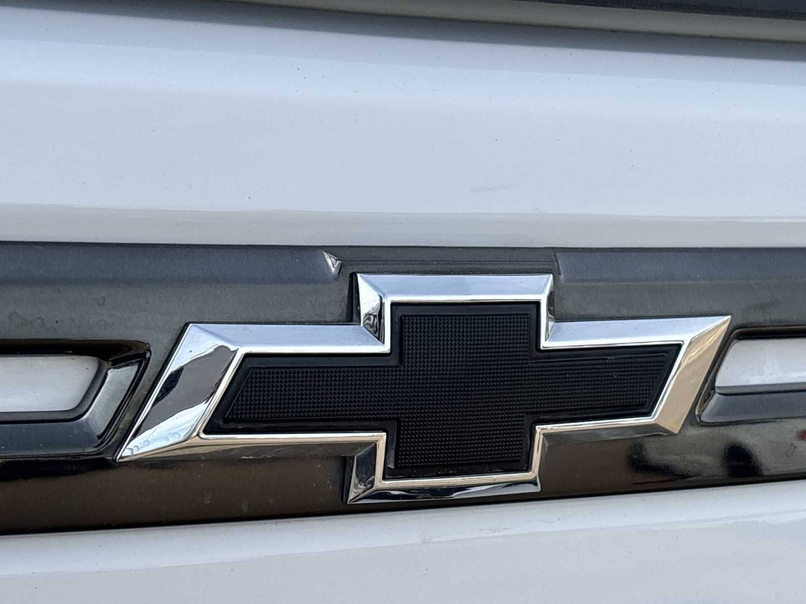 Thumbnail: 2022 Chevrolet Tahoe - 10