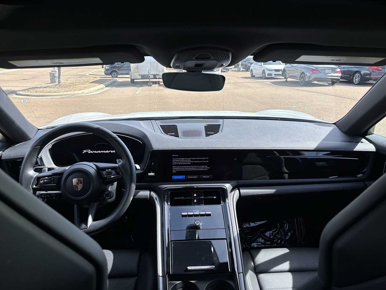Thumbnail: 2025 Porsche Panamera - 18
