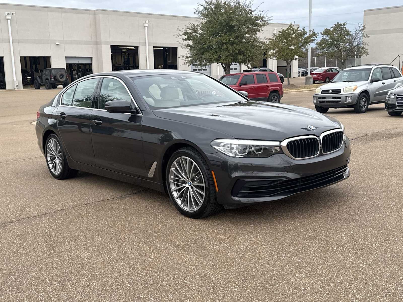 Thumbnail: 2020 BMW 5 Series - 7