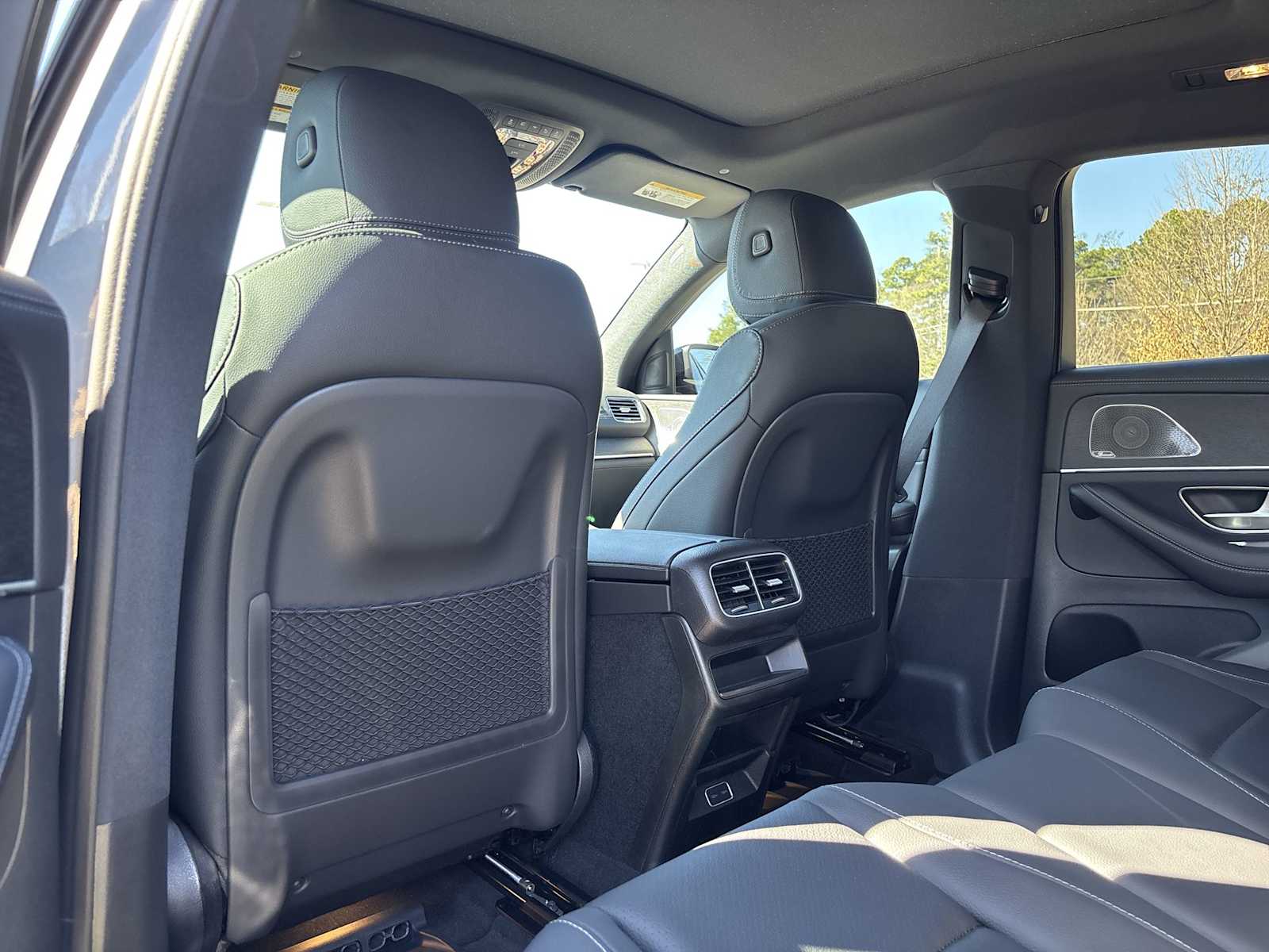 Thumbnail: 2026 Mercedes-Benz GLE - 15