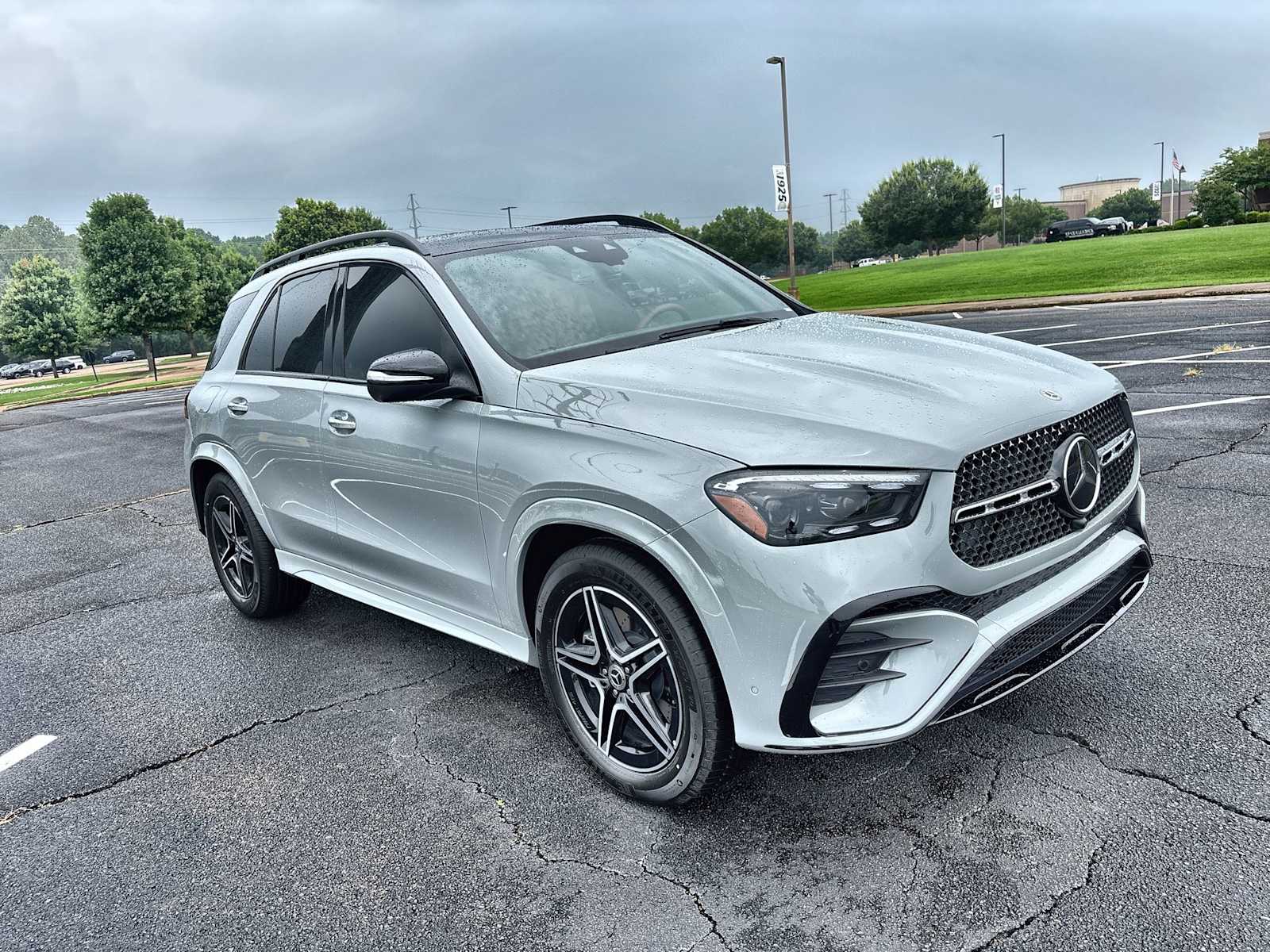 Thumbnail: 2026 Mercedes-Benz GLE - 11