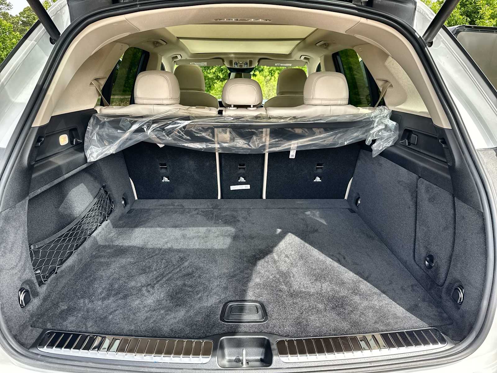 Thumbnail: 2026 Mercedes-Benz GLE - 17