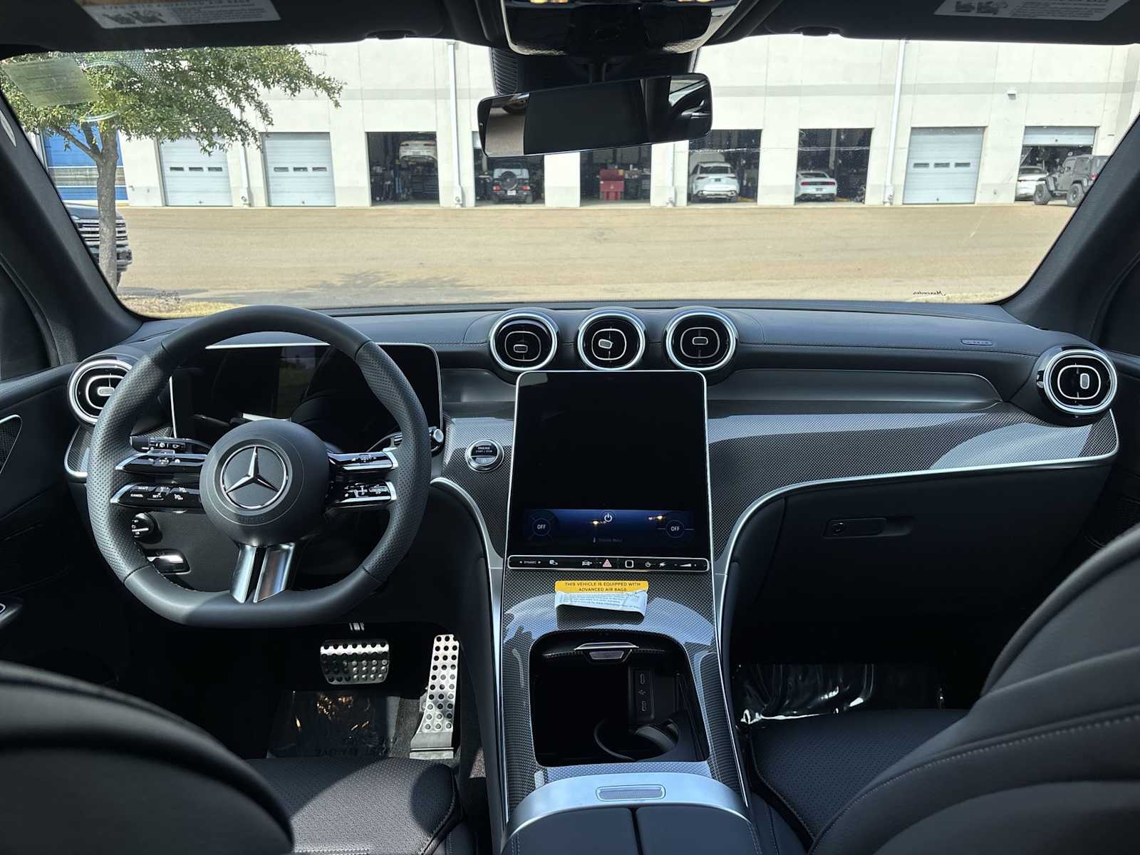 Thumbnail: 2026 Mercedes-Benz GLC - 14