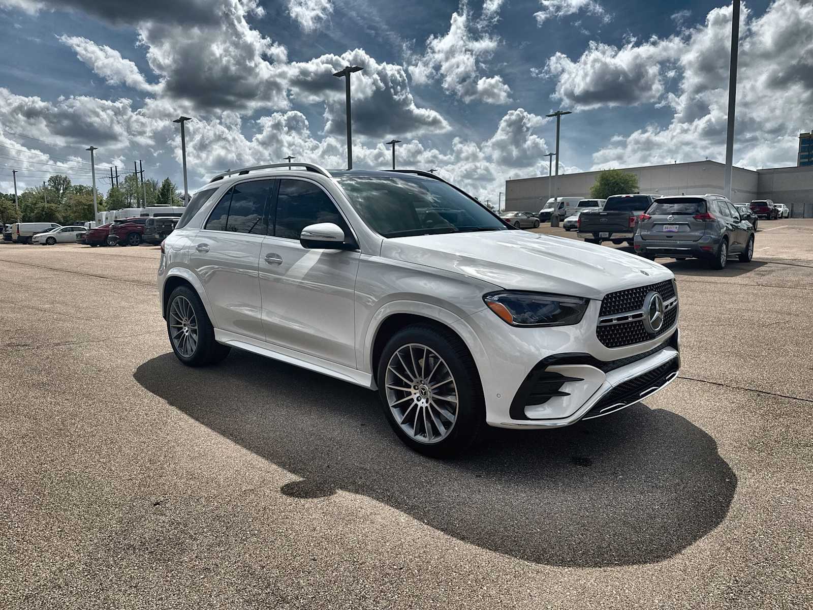 Thumbnail: 2026 Mercedes-Benz GLE - 11