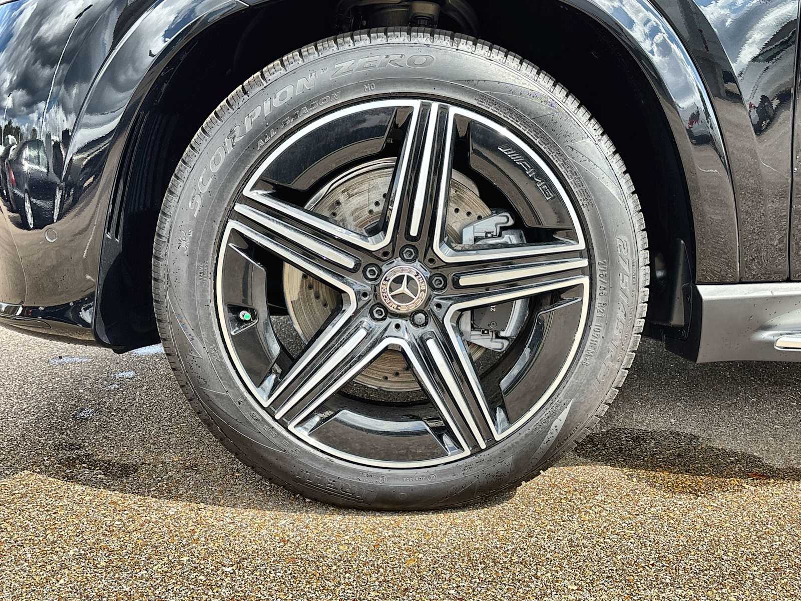 Thumbnail: 2026 Mercedes-Benz GLE - 14