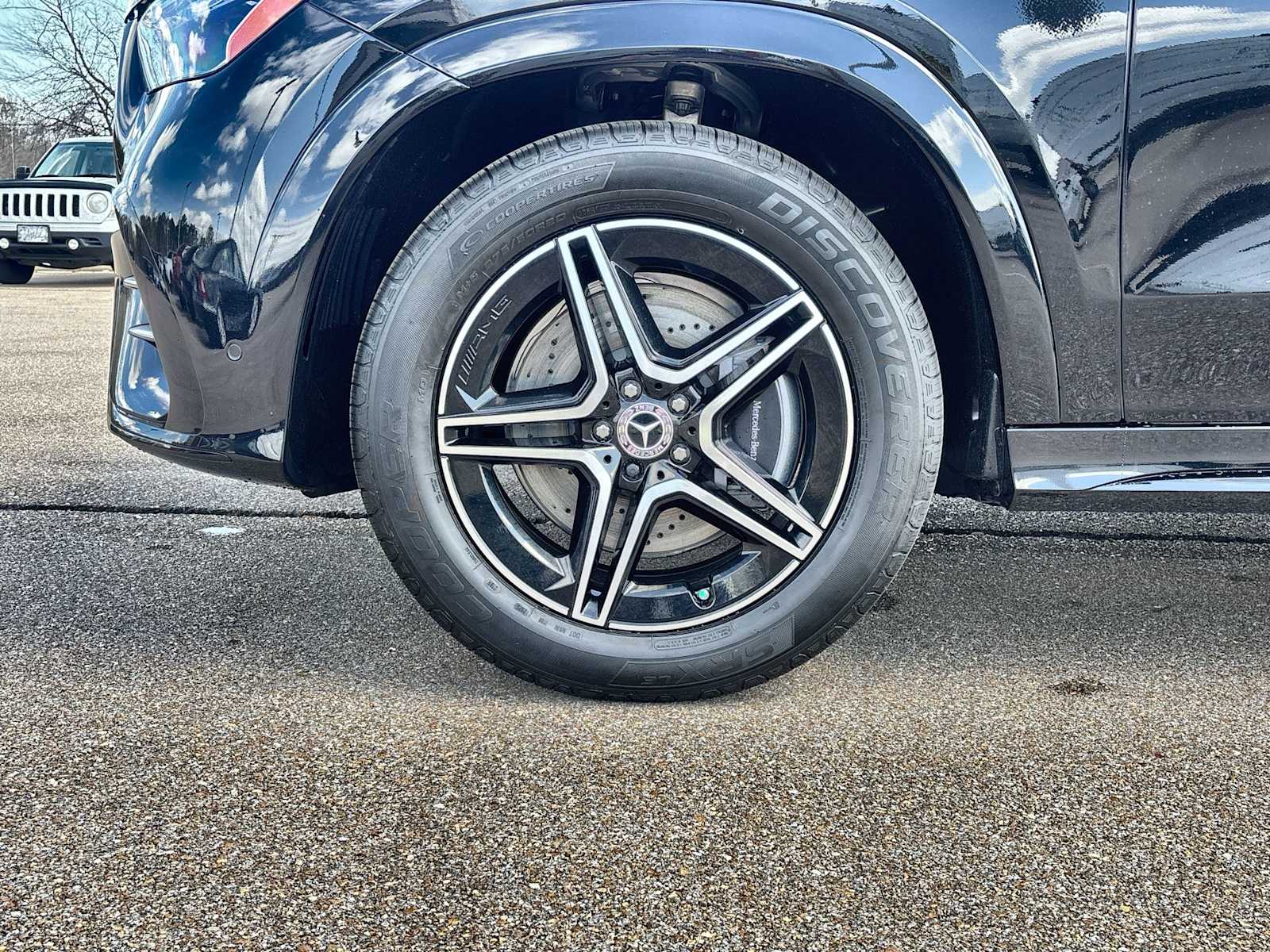 Thumbnail: 2026 Mercedes-Benz GLE - 14