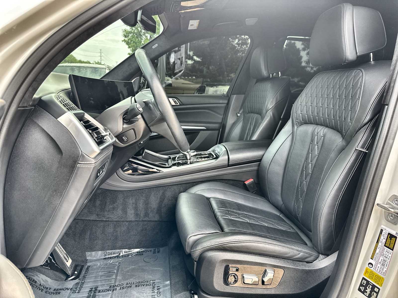 Thumbnail: 2024 BMW X7 - 3