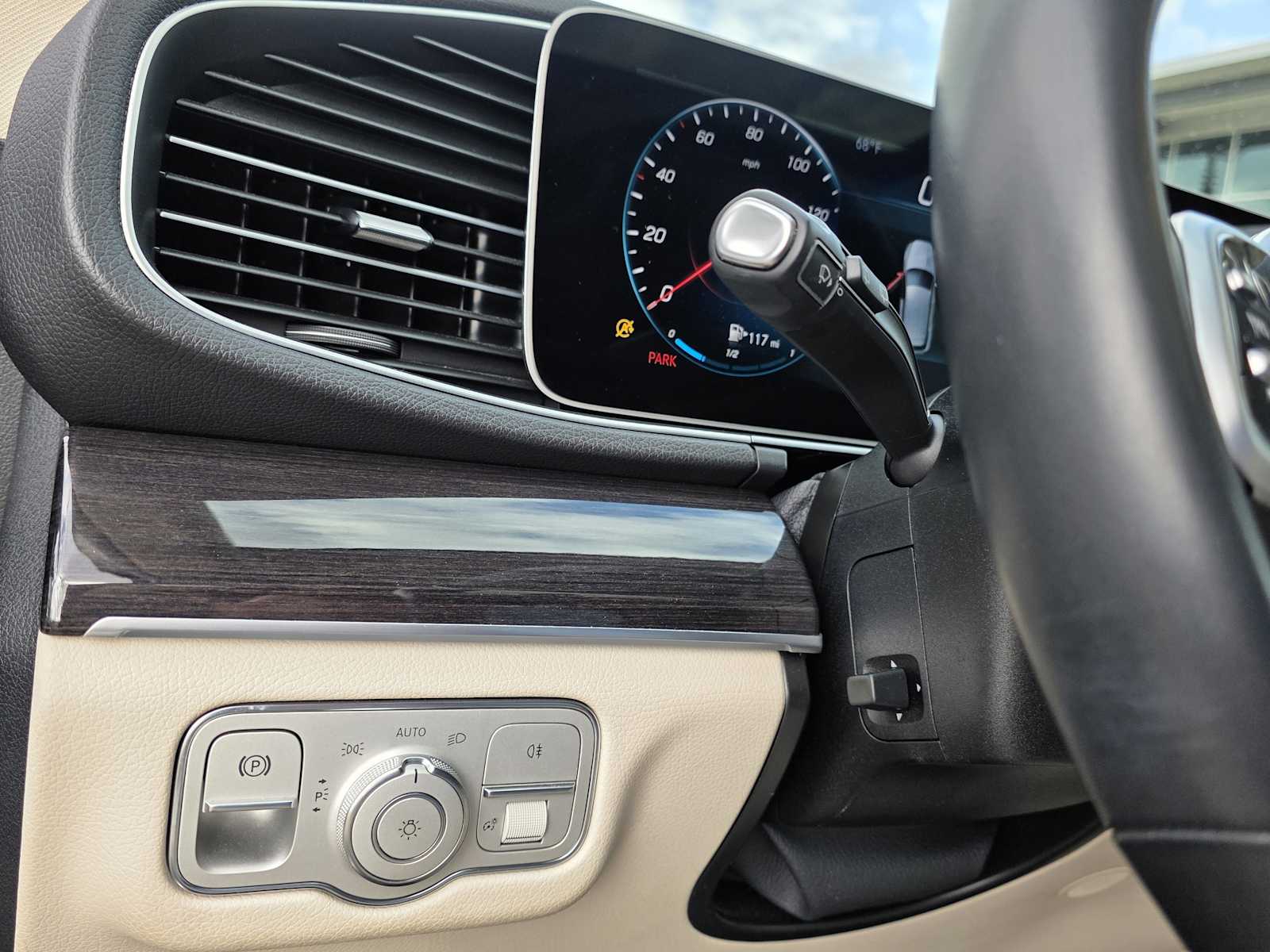 Thumbnail: 2021 Mercedes-Benz GLE - 21