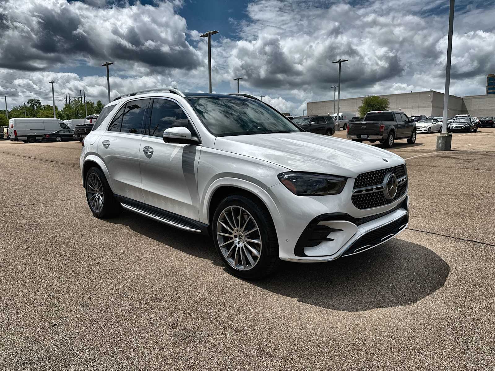 Thumbnail: 2026 Mercedes-Benz GLE - 11