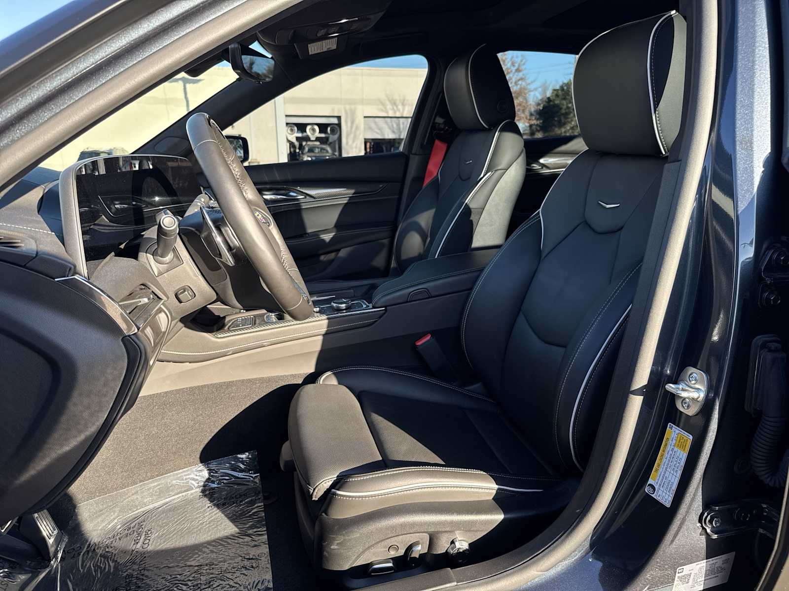 Thumbnail: 2025 Cadillac CT5 - 15