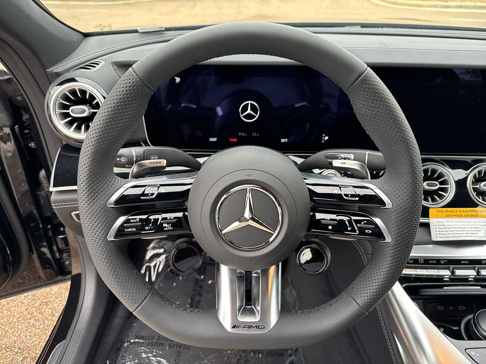 Thumbnail: 2026 Mercedes-Benz AMG GT - 21