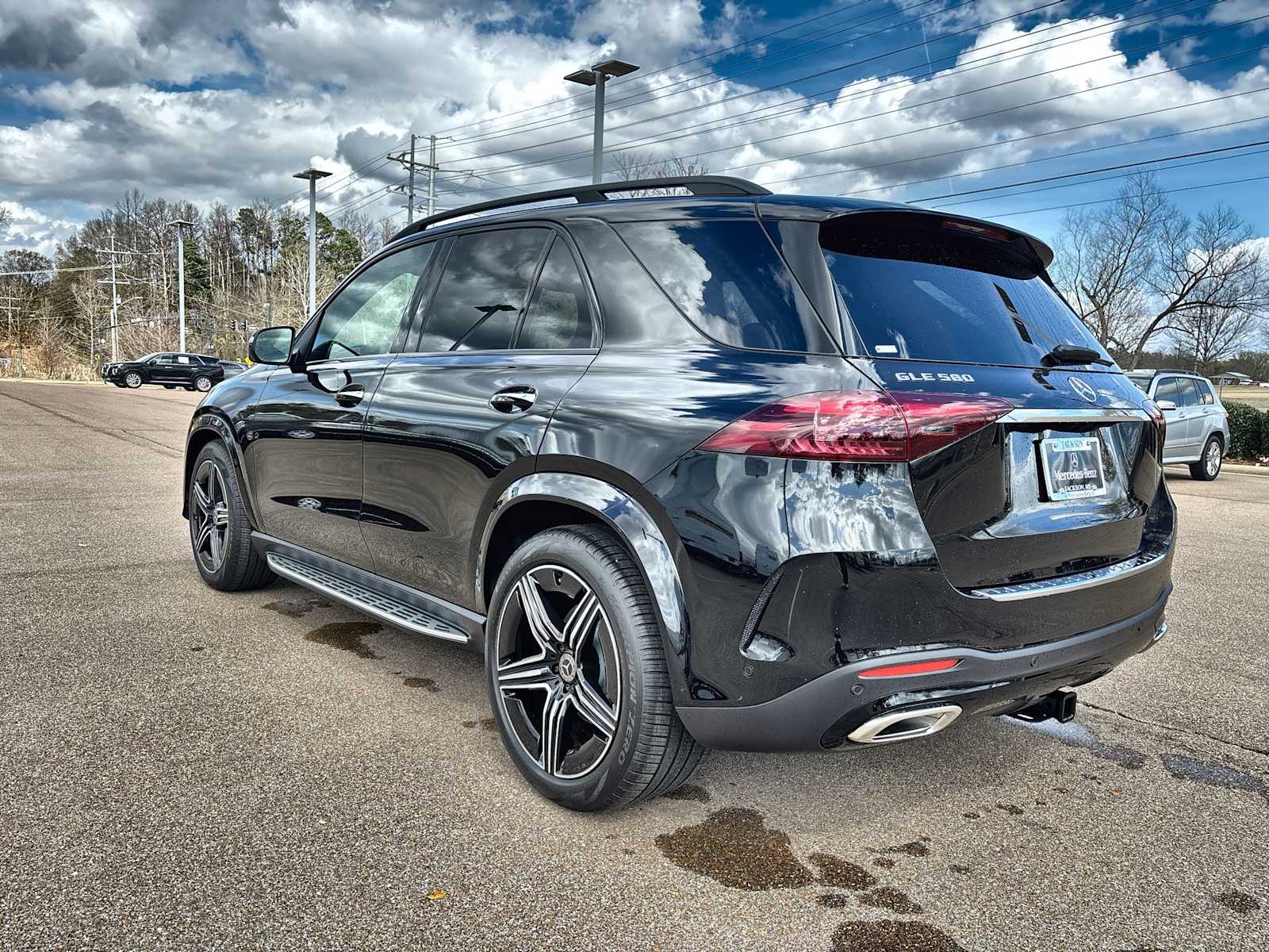 Thumbnail: 2026 Mercedes-Benz GLE - 6