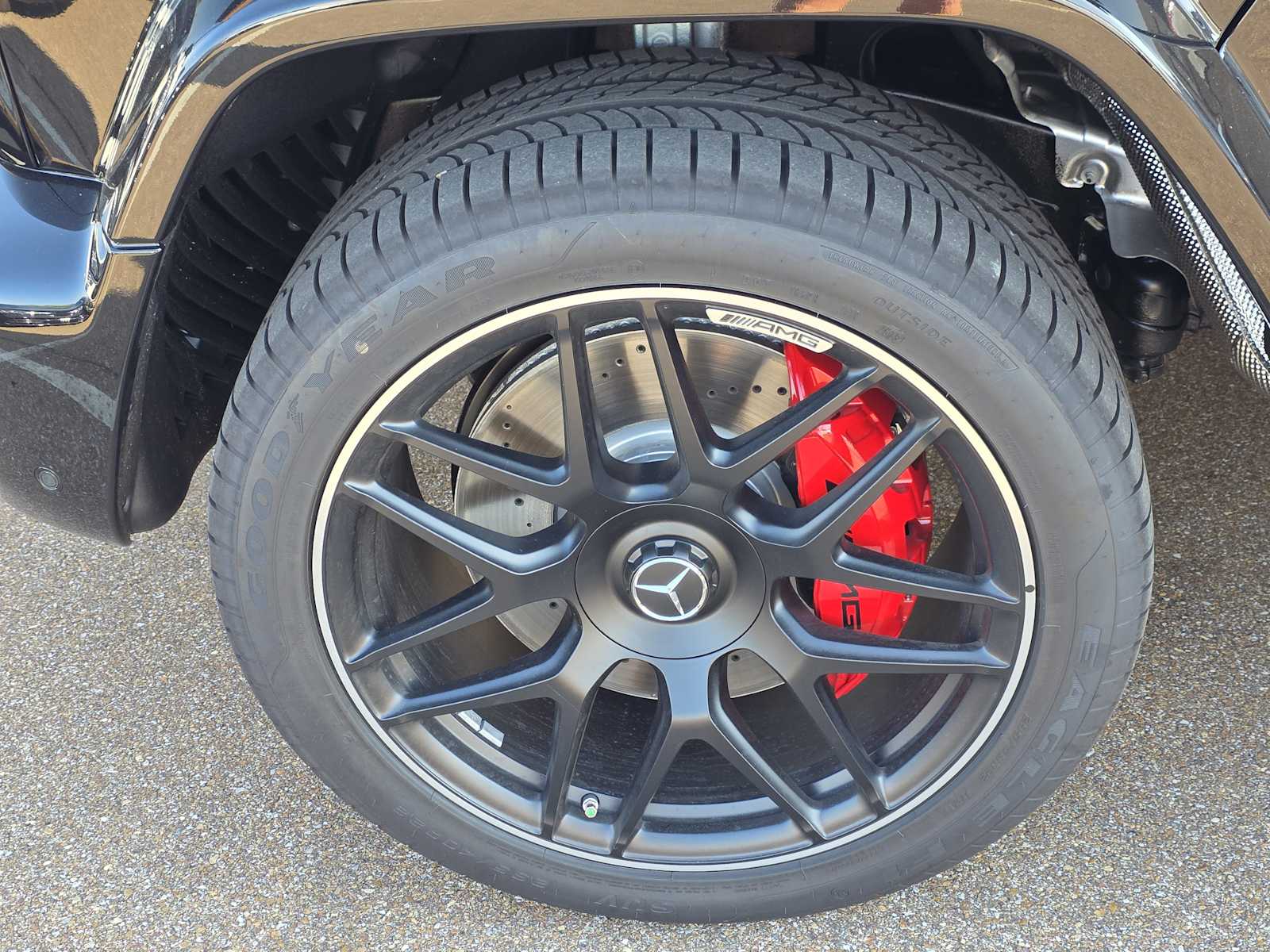 2025 Mercedes Benz G AMG 63 photo 4