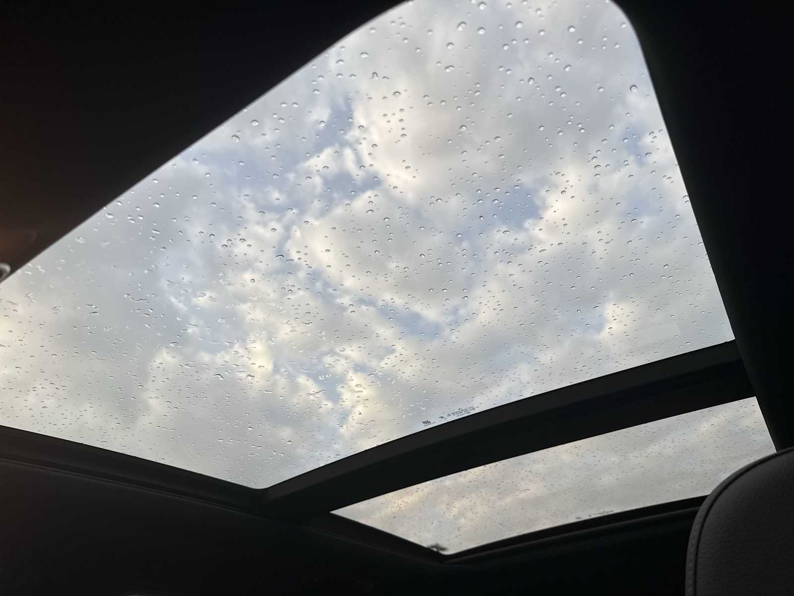 Thumbnail: 2026 Mercedes-Benz GLC - 17