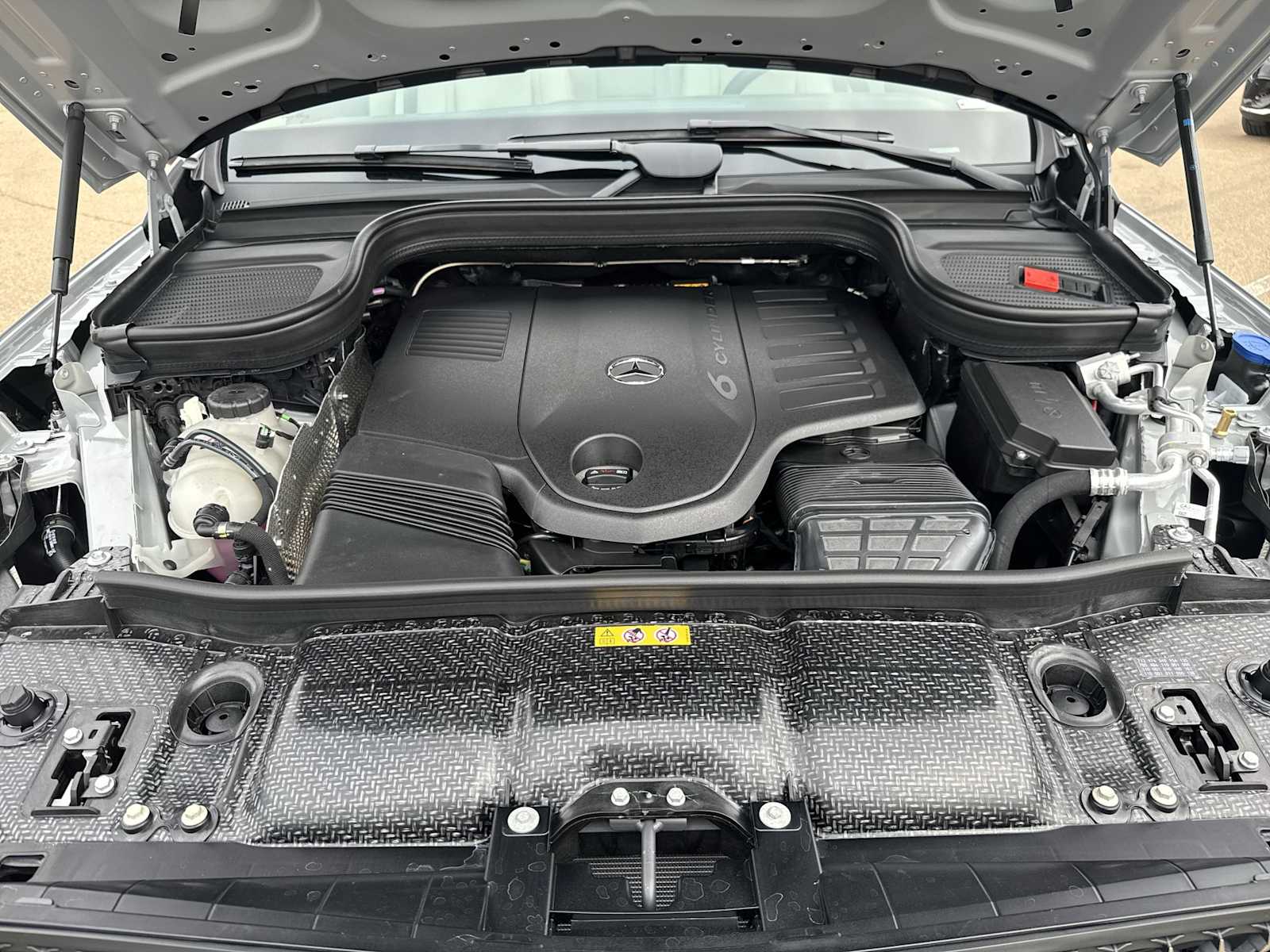 Thumbnail: 2026 Mercedes-Benz GLE - 12