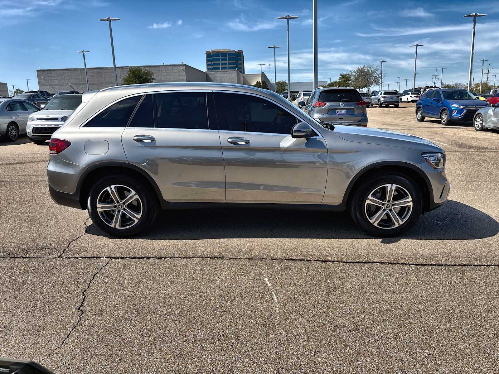 Thumbnail: 2021 Mercedes-Benz GLC - 10