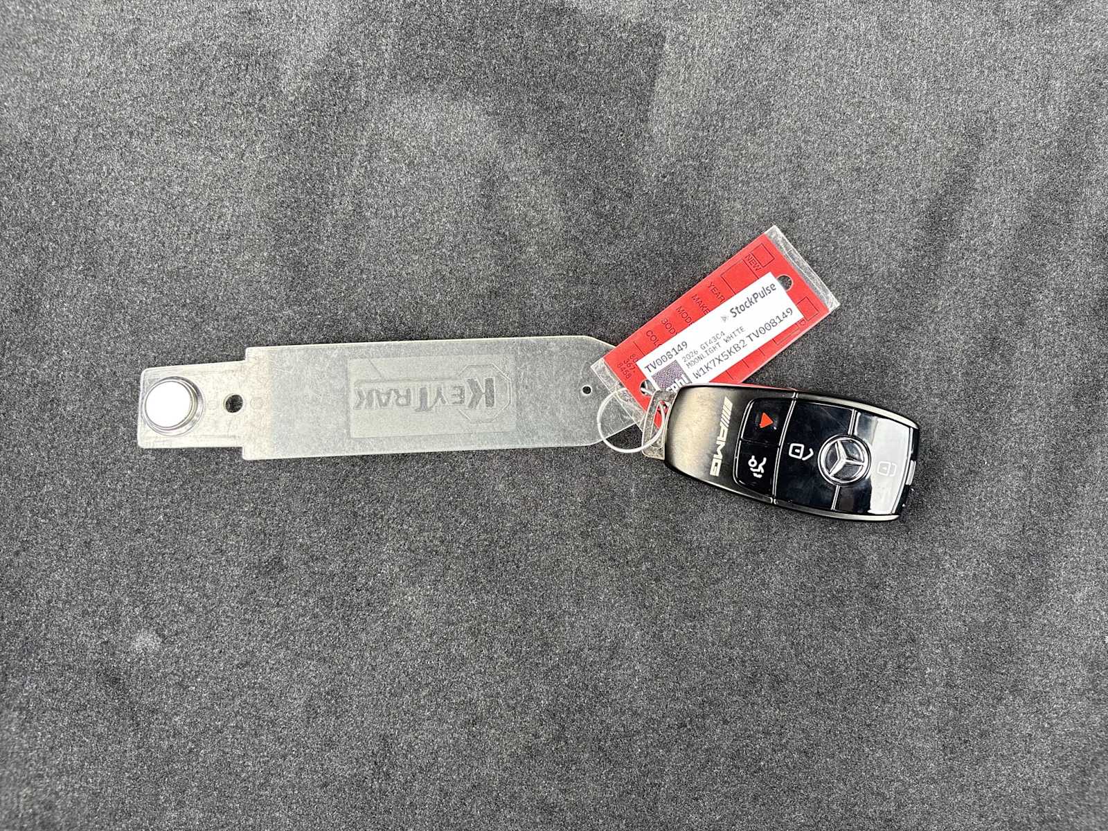 Thumbnail: 2026 Mercedes-Benz AMG GT - 26