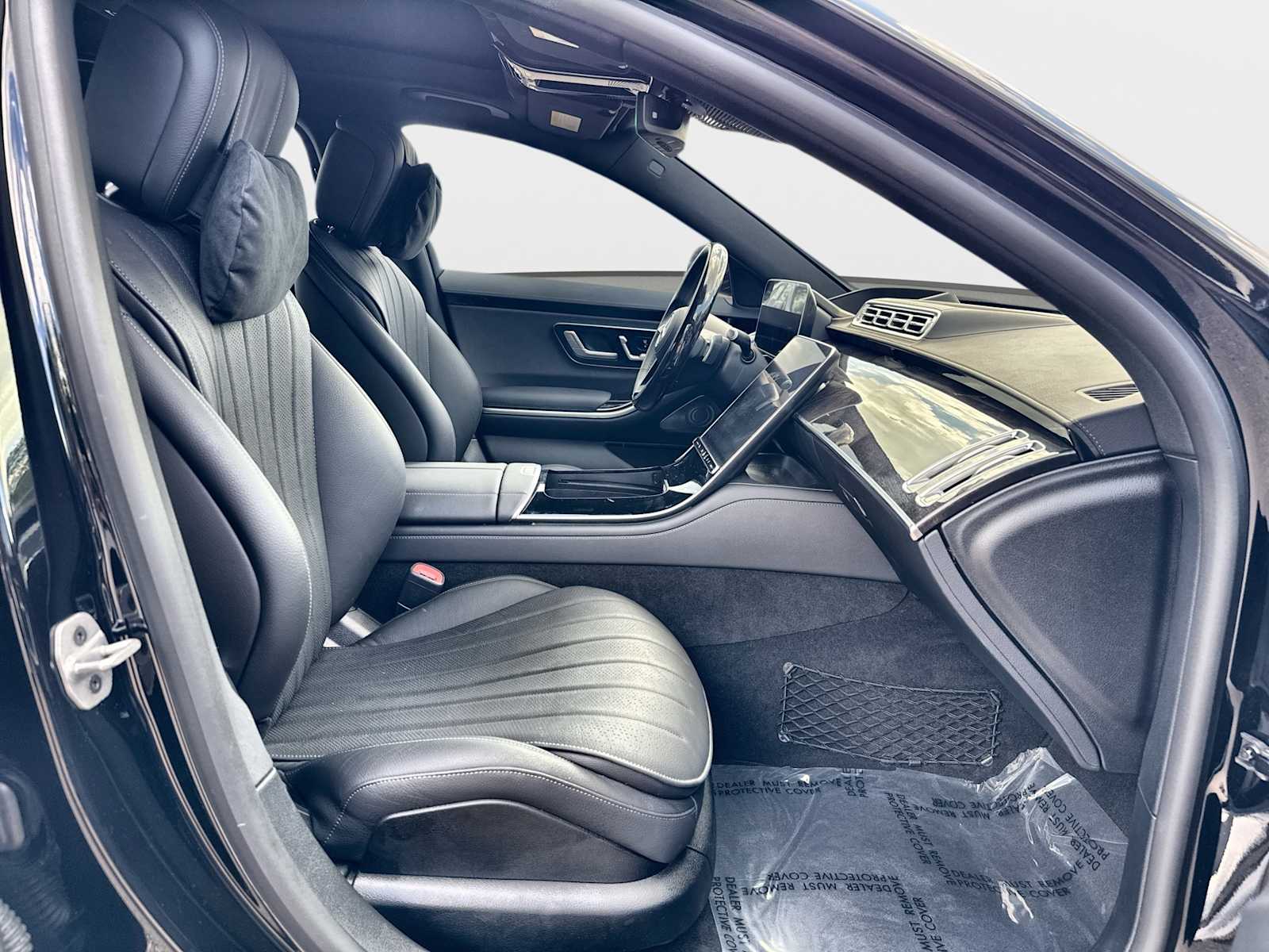 Thumbnail: 2023 Mercedes-Benz S-Class - 9