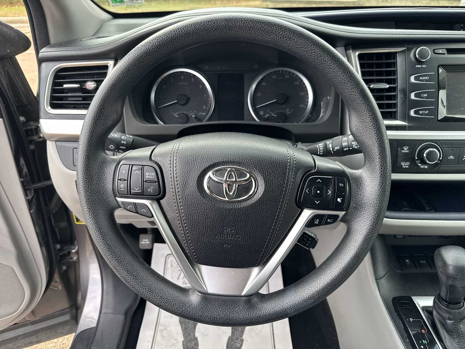 Thumbnail: 2017 Toyota Highlander - 20