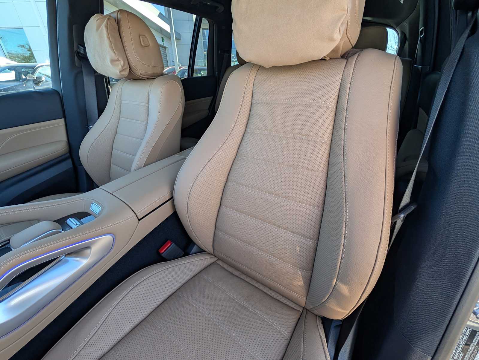 Thumbnail: 2026 Mercedes-Benz GLS - 18