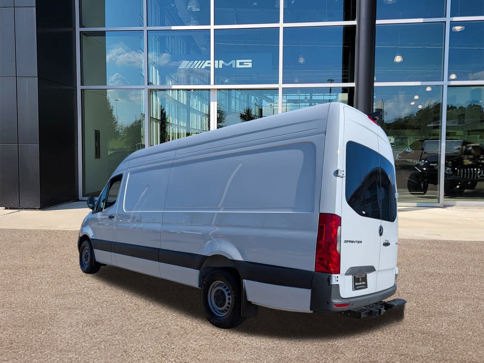 Thumbnail: 2026 Mercedes-Benz Sprinter - 6