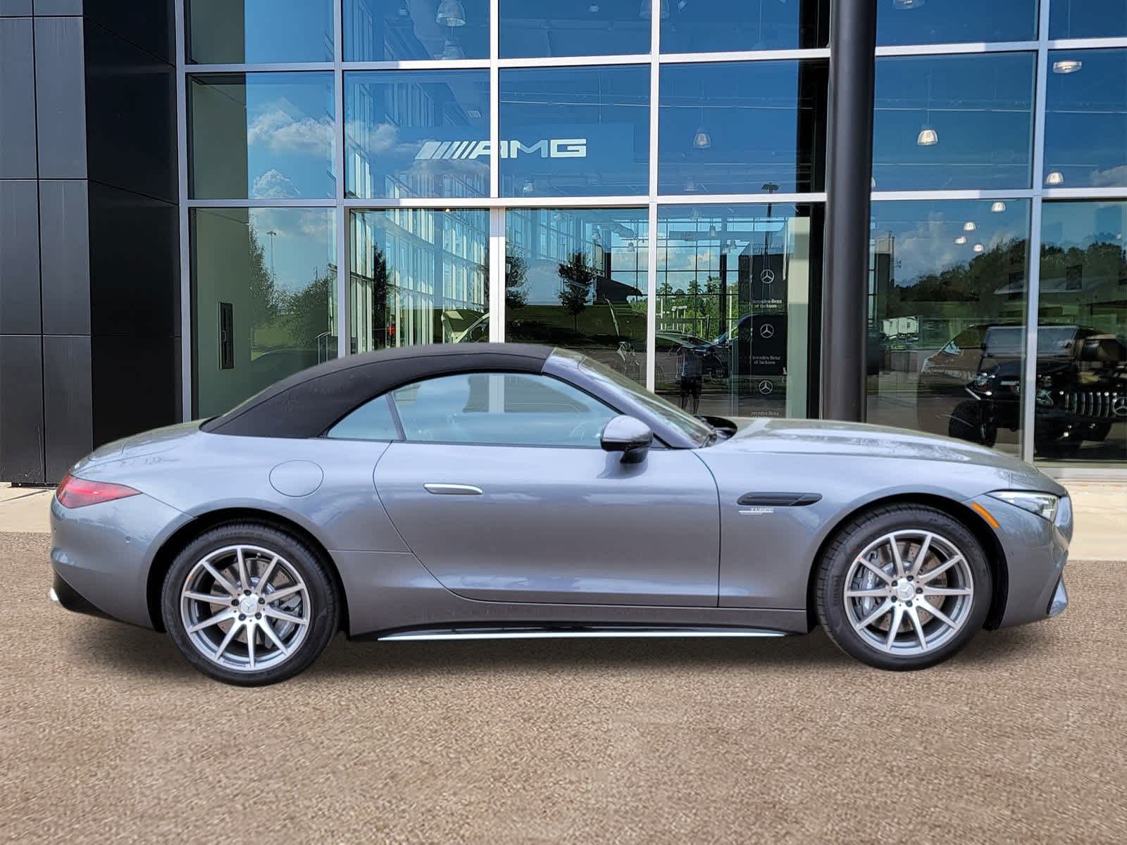 Thumbnail: 2025 Mercedes-Benz SL-Class - 27